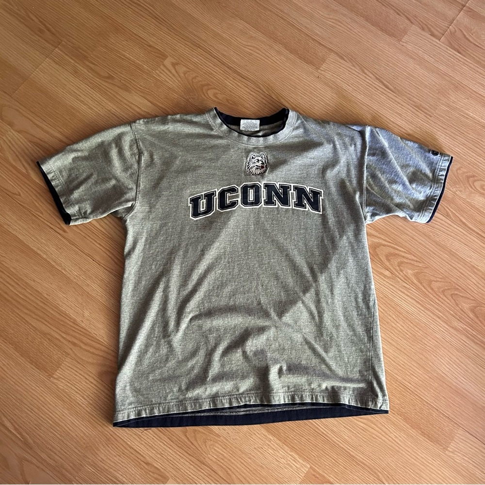 Vintage Colosseum Athletics UCONN Logo Shirt XL